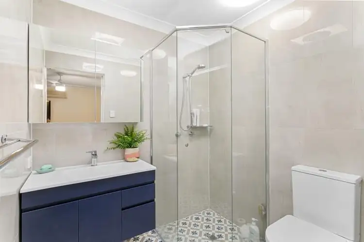 Fourth view of Homely house listing, 3/21 BLAKENEY STREET, Woody Point QLD 4019