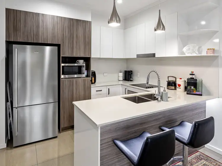 Second view of Homely unit listing, 18/15 Durham Street, Coorparoo QLD 4151