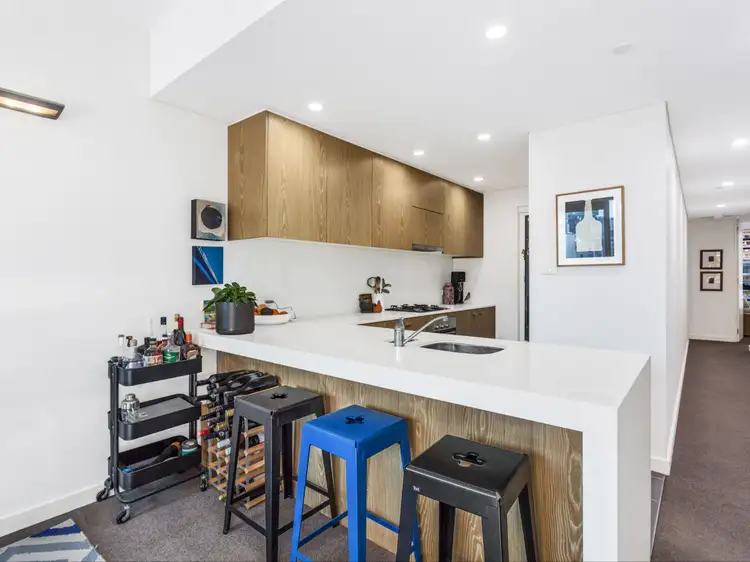 Third view of Homely apartment listing, 902/27-29 Commonwealth St, Sydney NSW 2000