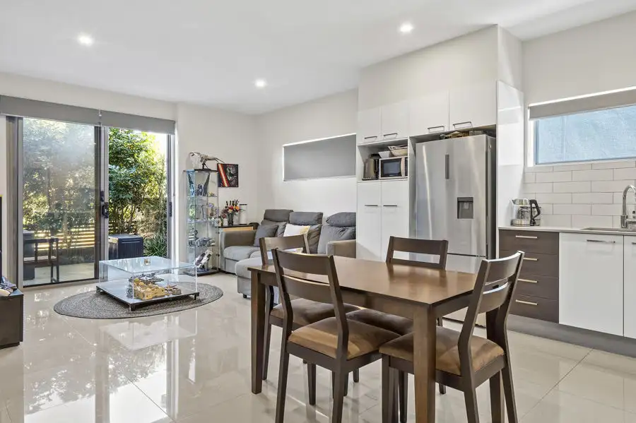 Main view of Homely unit listing, 1 / 19 Pickwick St, Cannon Hill QLD 4170