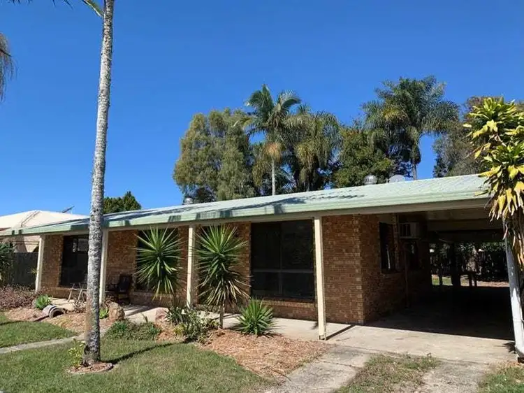 16 Gillian Street, Beachmere QLD 4510