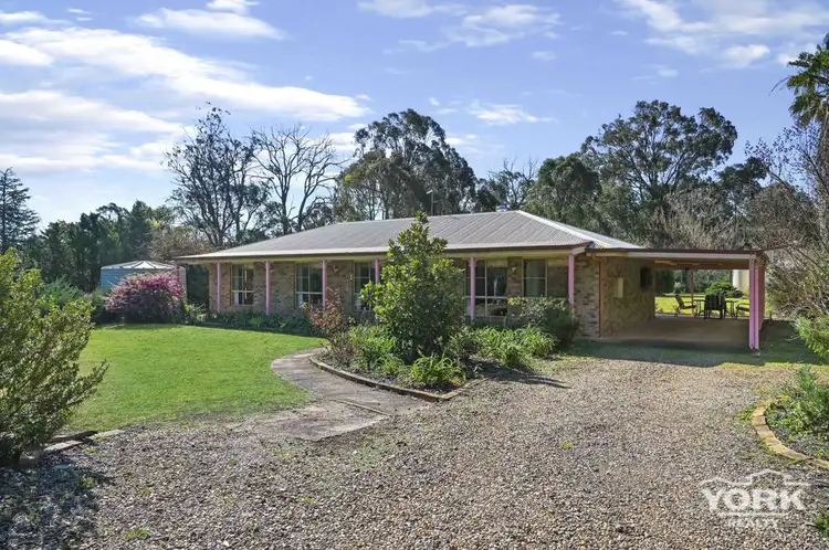 318 Meringandan Road, Kleinton QLD 4352