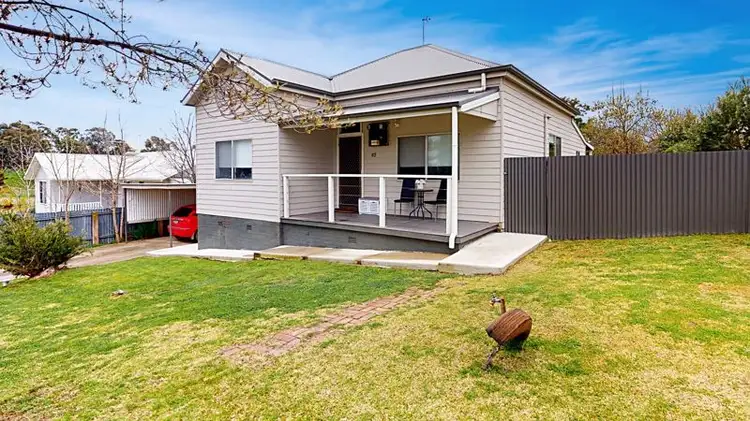 82 Hill Street, Junee NSW 2663