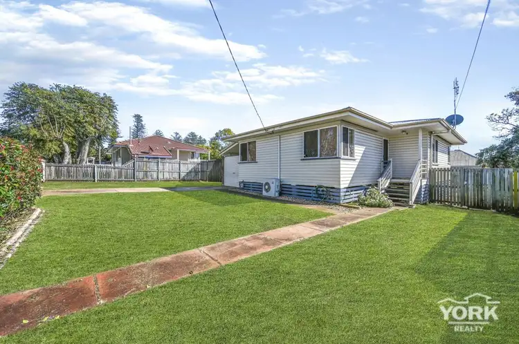 4 McMahon Crescent, Newtown QLD 4350
