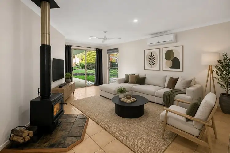 10 Wattle Crescent