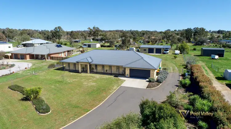8 Edna Close, Kingswood, Tamworth NSW 2340