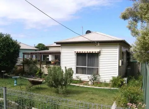 16 Jervis Street, Greenwell Point NSW 2540