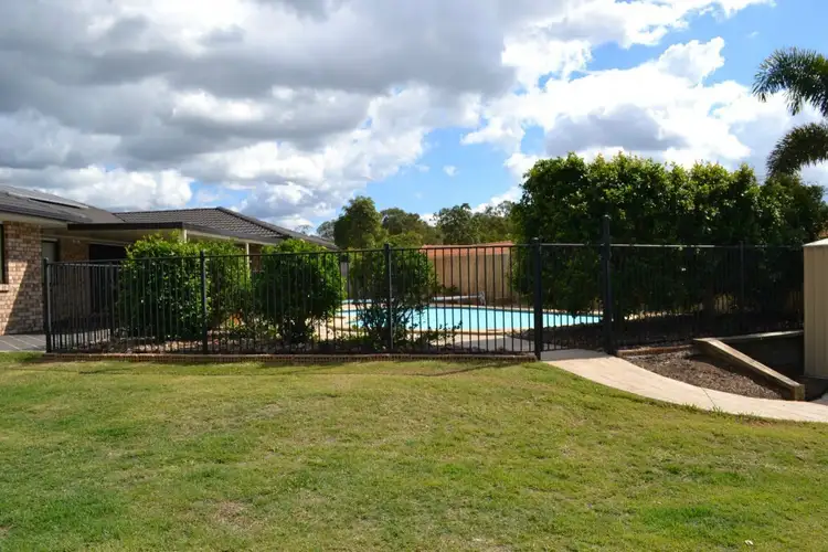 45 Blue Wren Place, Heritage Park QLD 4118