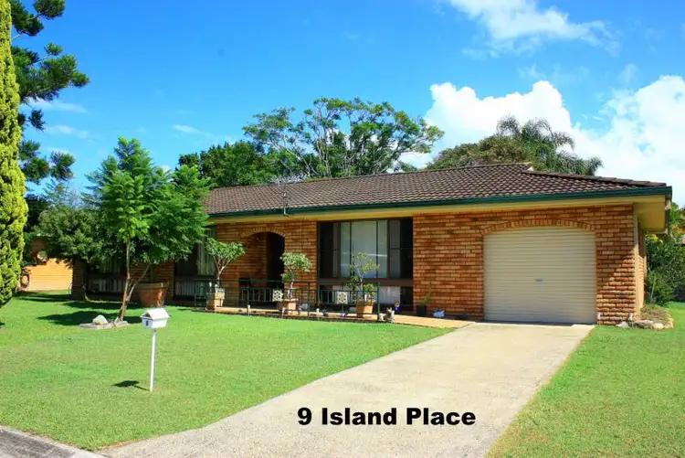 9 Island Place, Urunga NSW 2455