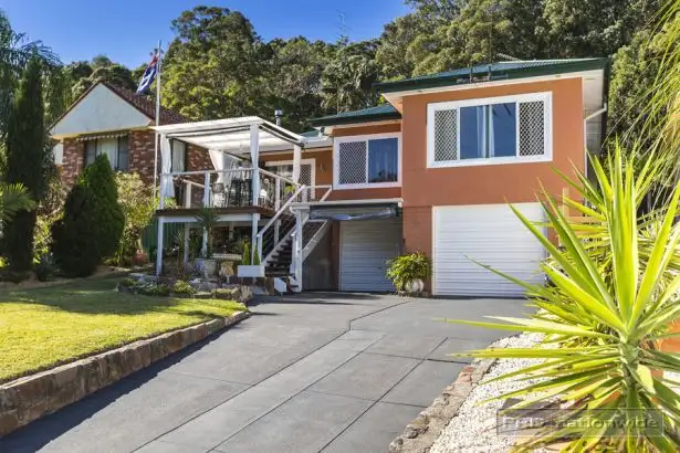 11 Coronation Street, Warners Bay NSW 2282