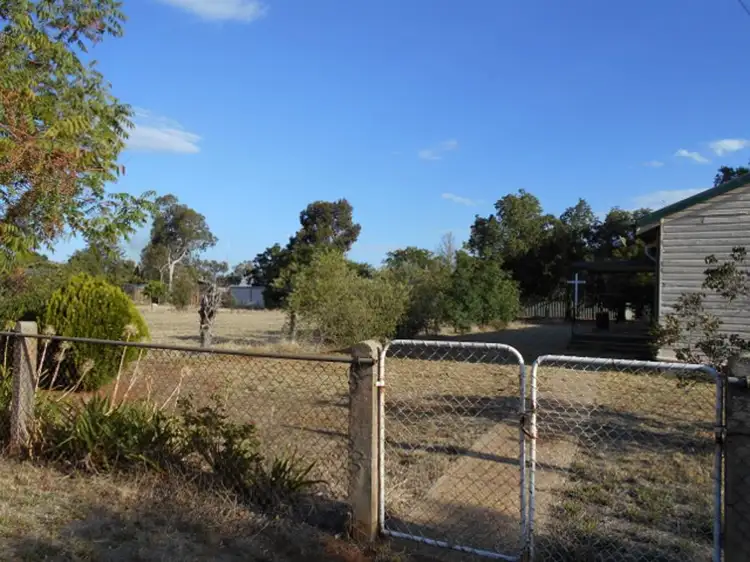 Second view of Homely house listing, 10 Milthorpe St, Oaklands NSW 2646