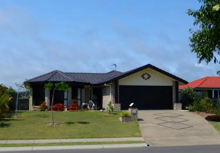 94 Wattle St, Point Vernon QLD 4655