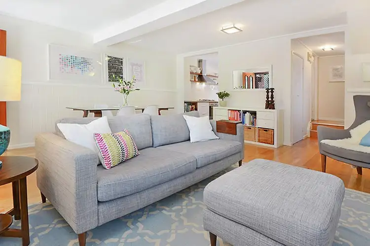 3 / 25 Barradine Street, Greenslopes QLD 4120