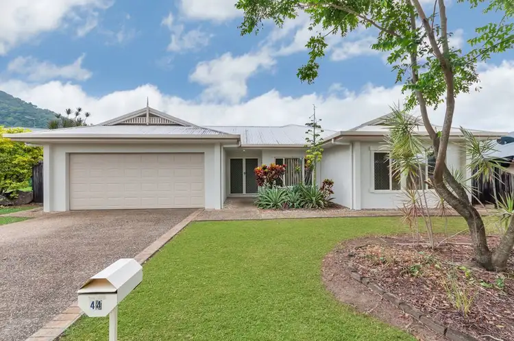 44 Bassett Street, Kanimbla QLD 4870