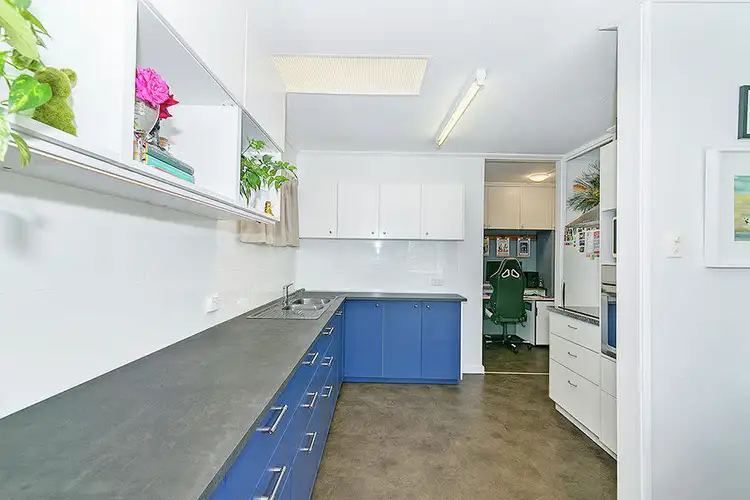 Fifth view of Homely house listing, 82 Sunnydale  St, Upper Mount Gravatt QLD 4122