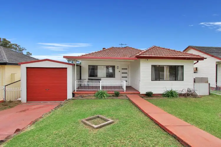 33 Dinabeth Avenue, Blacktown NSW 2148