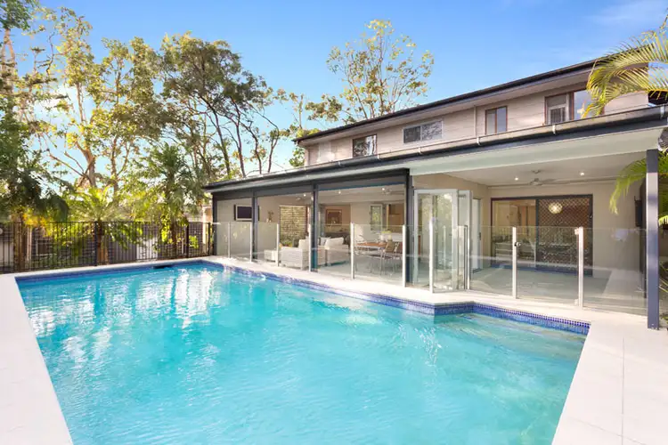 18 Dellamara Street, Chapel Hill QLD 4069