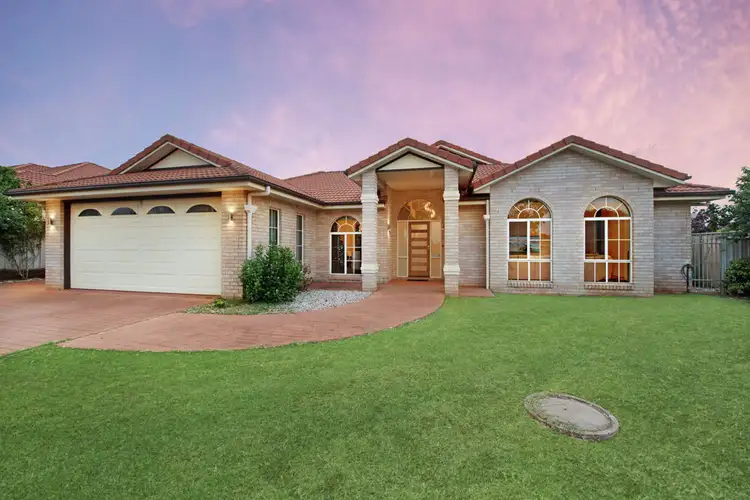10 Parsley Drive, Middle Ridge QLD 4350