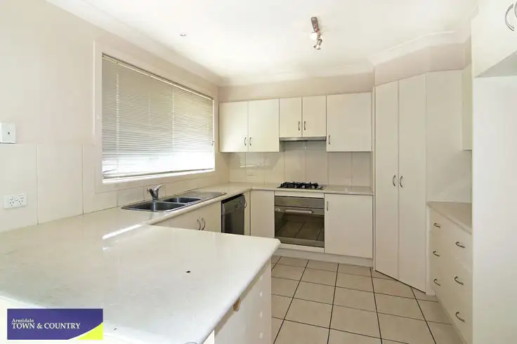 Main view of Homely unit listing, 2/13 Amber Close, Armidale NSW 2350