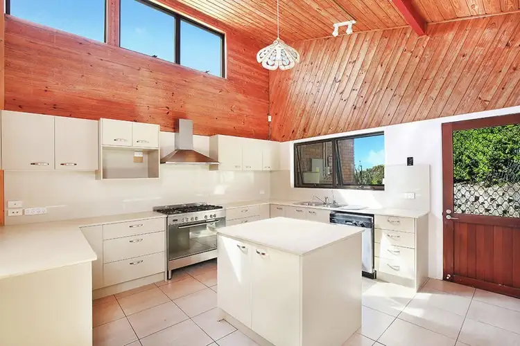9 Grenfell Court, Kuluin QLD 4558