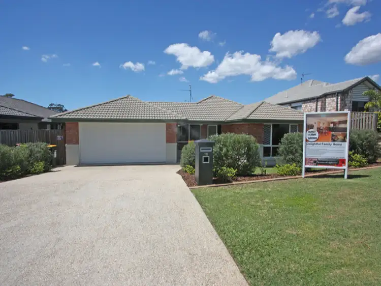 18 Whitely Cct, Maudsland QLD 4210