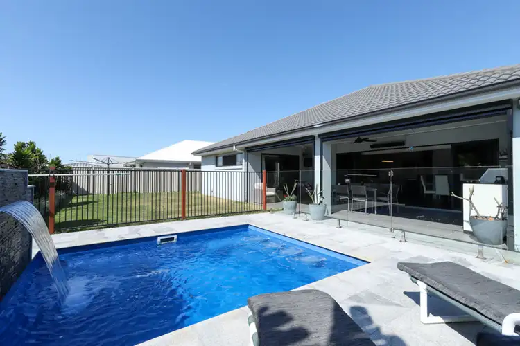 53 Macintyre Crescent, Pelican Waters QLD 4551