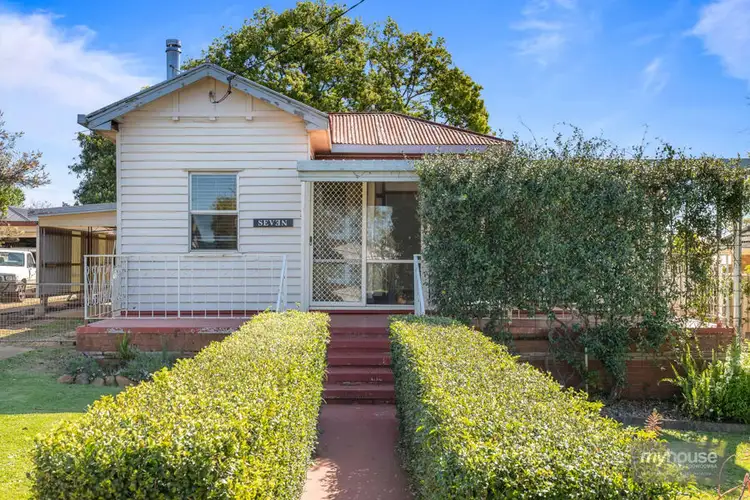 7 Fourth Avenue, Harristown QLD 4350