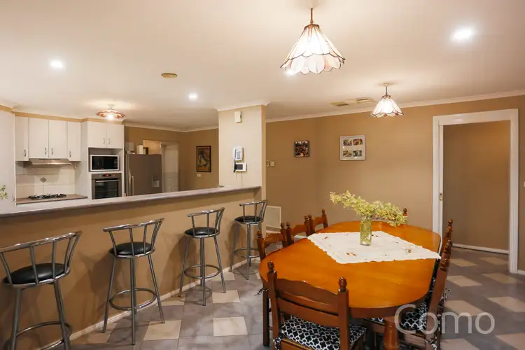 Fifth view of Homely house listing, 2 Chauvel Place, South Morang VIC 3752