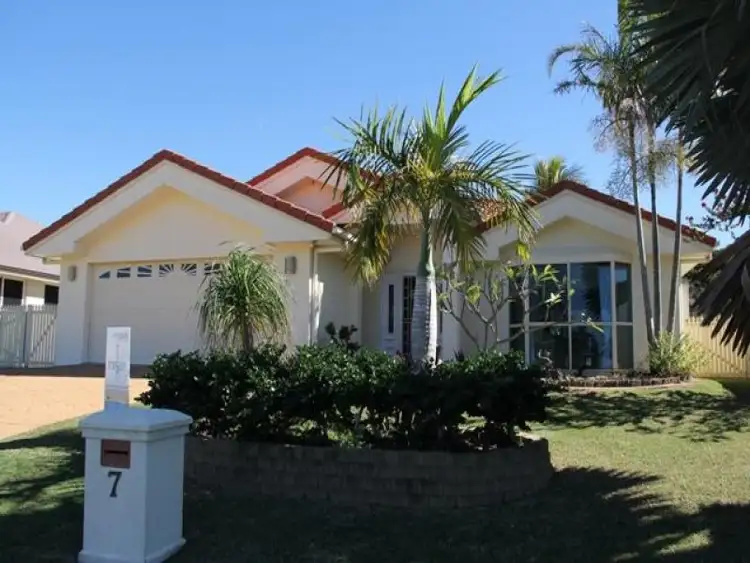 7 San Marino Way, Zilzie QLD 4710