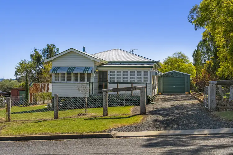 8 Hirst Street, Greenmount QLD 4359
