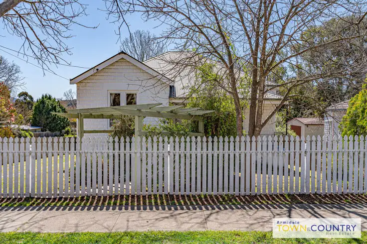 133 Mann Street, Armidale NSW 2350