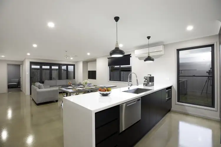 Second view of Homely house listing, 15 Albion Crescent, Mount Pleasant QLD 4740