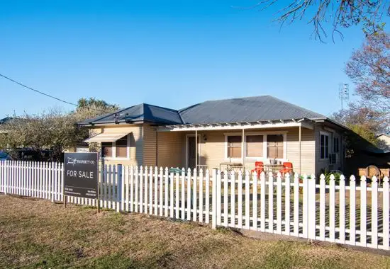13 Hilton Street, Tamworth NSW 2340
