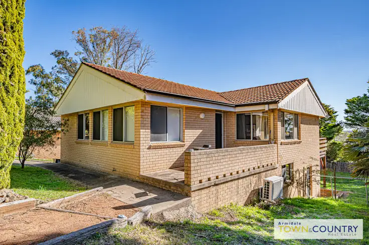8 Nyssa Street, Armidale NSW 2350