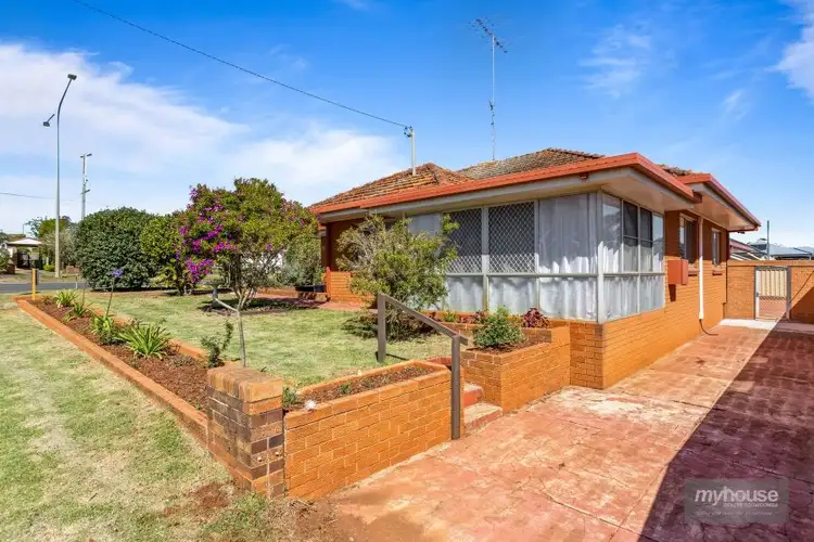 17 Berry Street, Wilsonton QLD 4350