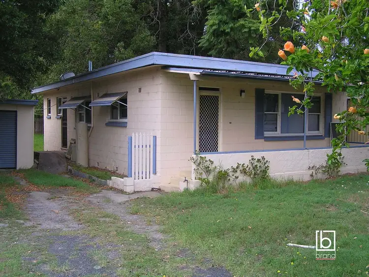 1 Crossingham Street, Canton Beach NSW 2263