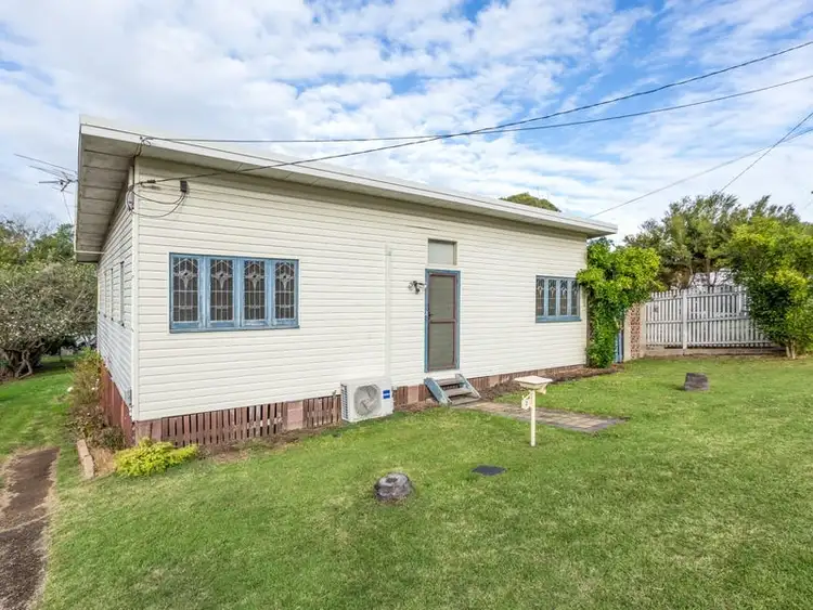 2 Woodgate Street, Churchill QLD 4305