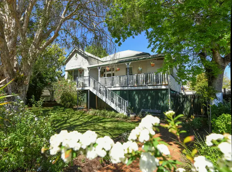 192 South Street, Centenary Heights QLD 4350