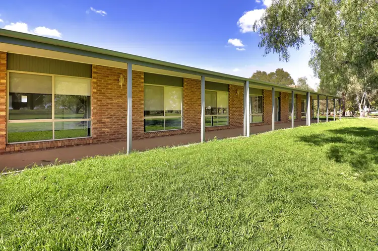 139 Lawson Syphon Road, Deniliquin NSW 2710