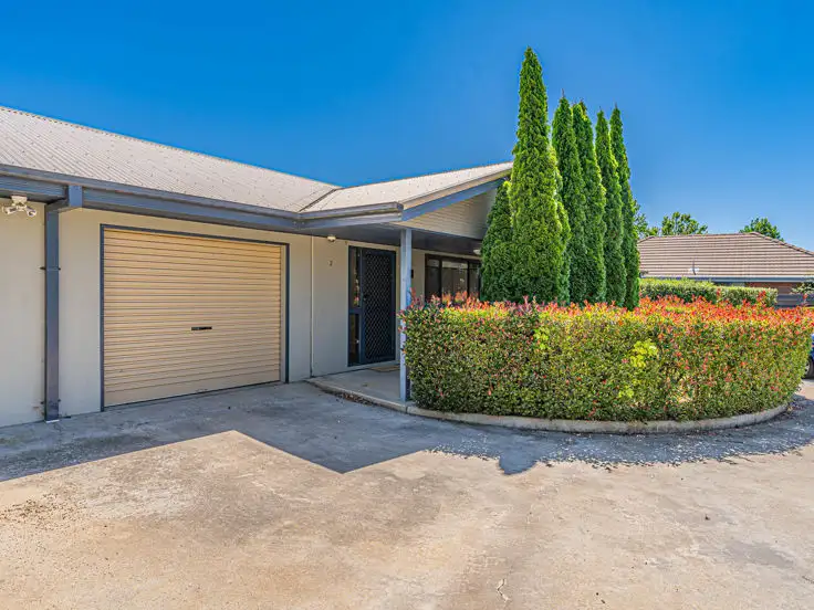 2/6 Grills Place, Armidale NSW 2350
