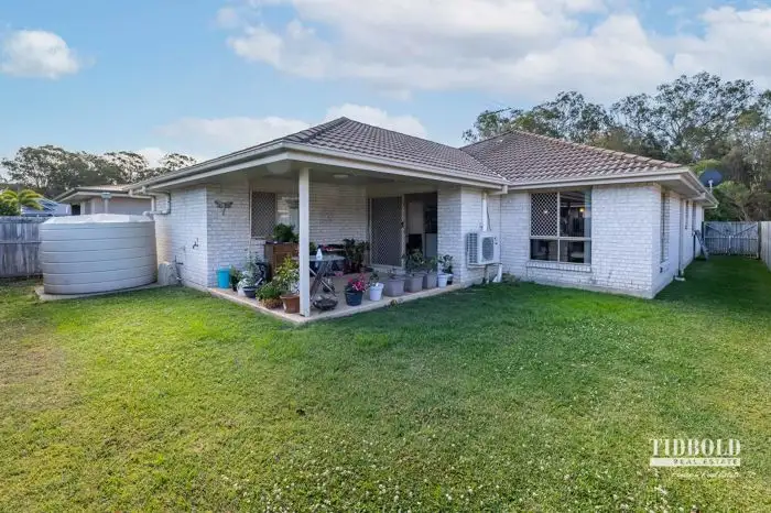 Second view of Homely house listing, 8 Cimmaron Circuit, Thornlands QLD 4164