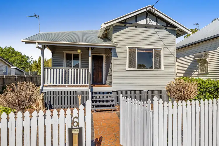 6 Peardon Street, South Toowoomba QLD 4350