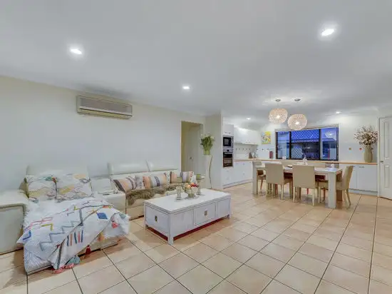 Fourth view of Homely house listing, 114 Bannockburn Crescent QLD 4115, Parkinson QLD 4115