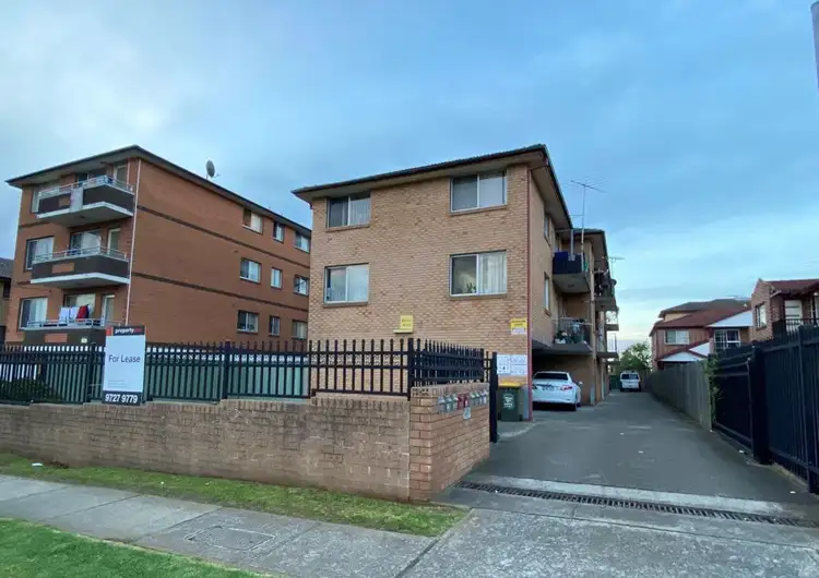 1/13 Bridge St, Cabramatta NSW 2166