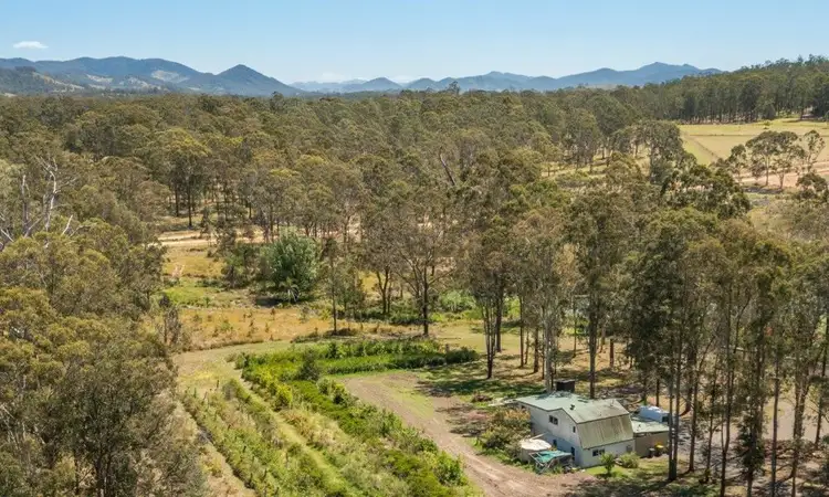 254 Careys Road, Hillville NSW 2430