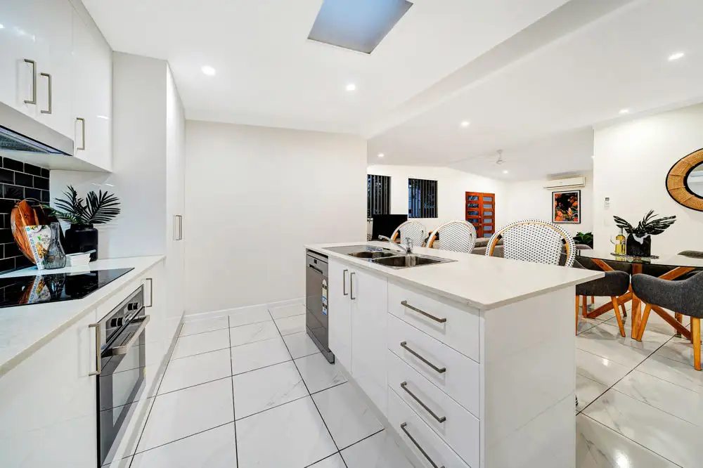 Main view of Homely house listing, 185 Wondall Road, Wynnum West QLD 4178