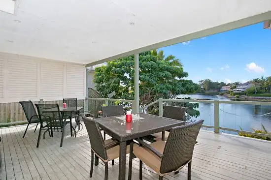 15 Tullamarine Dr, Robina QLD 4226