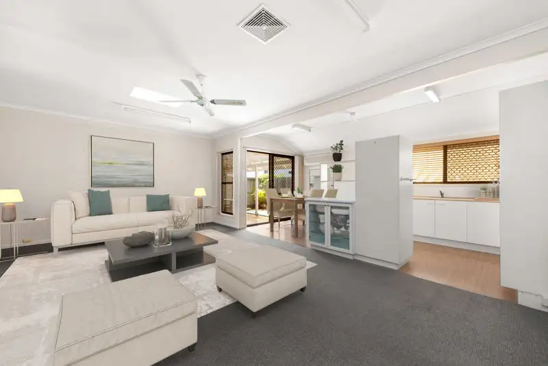 Main view of Homely unit listing, 2/32 Third Avenue, Sandgate QLD 4017