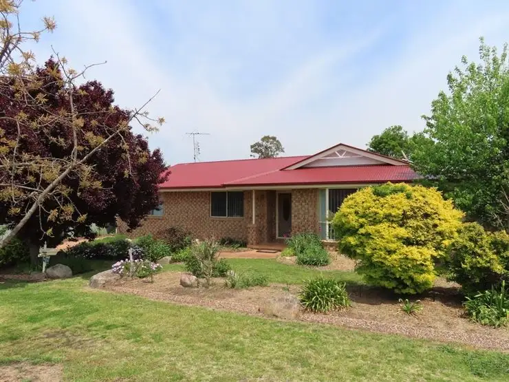 Main view of Homely house listing, 14 Fairway Crescent, Stanthorpe QLD 4380