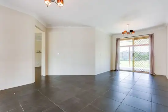 8 Nolan Place, Calamvale QLD 4116